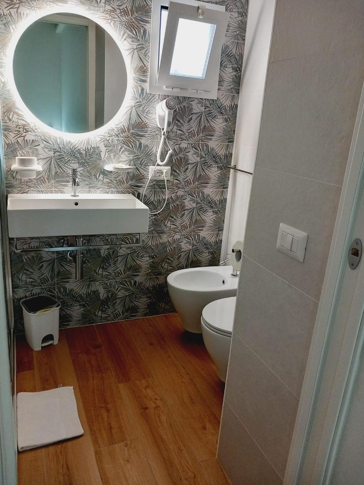 Albergo Labotte Βιέστε Εξωτερικό φωτογραφία