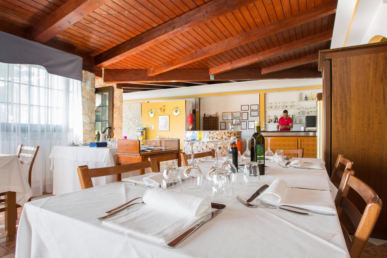 Albergo Labotte Βιέστε Εξωτερικό φωτογραφία