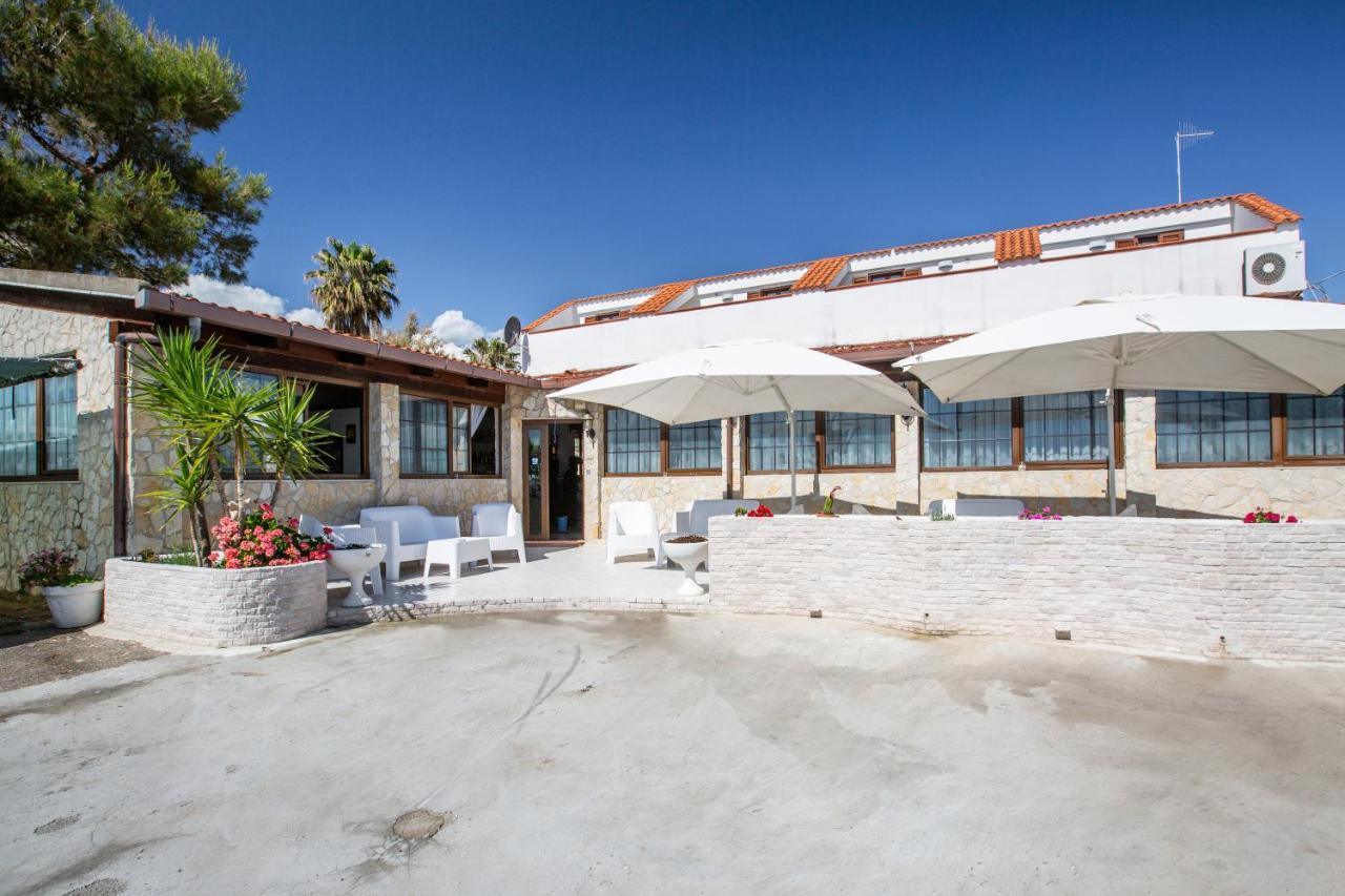 Albergo Labotte Βιέστε Εξωτερικό φωτογραφία